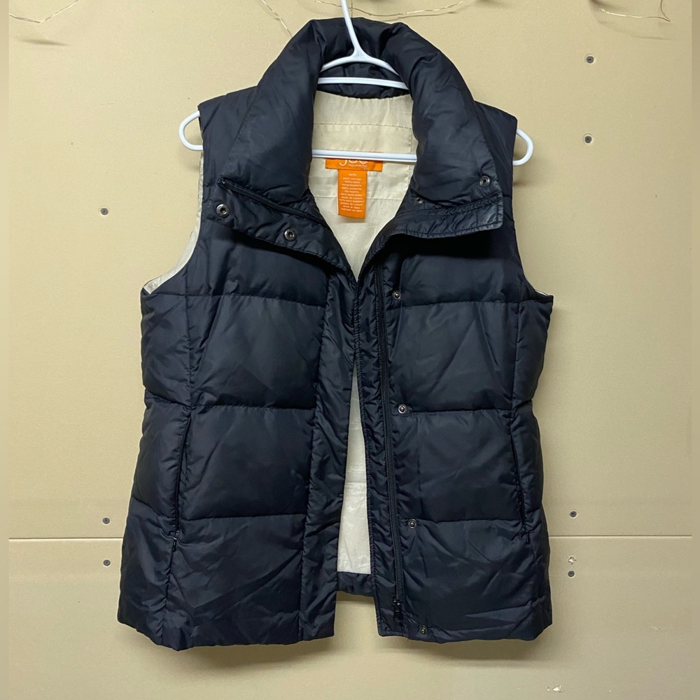 Women’s Joe Fresh Puffer Vest size medium